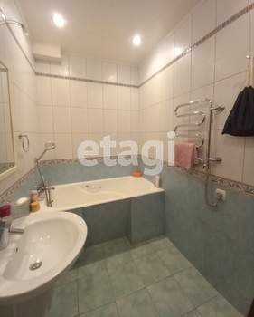 2-к квартира, вторичка, 55м2, 1/4 этаж