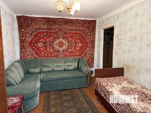 2-к квартира, вторичка, 43м2, 1/4 этаж