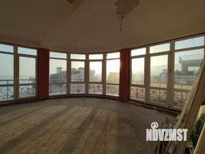 3-к квартира, вторичка, 131м2, 6/7 этаж