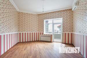 3-к квартира, вторичка, 200м2, 2/7 этаж