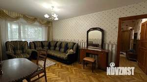 2-к квартира, вторичка, 54м2, 1/5 этаж