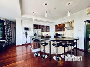 4-к квартира, вторичка, 162м2, 2/8 этаж