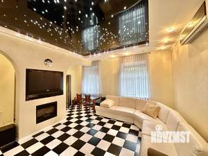 2-к квартира, вторичка, 84м2, 2/2 этаж