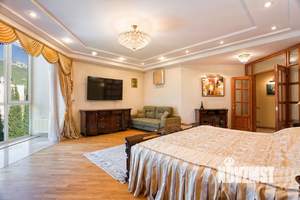 4-к квартира, вторичка, 174м2, 4/14 этаж