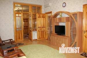 3-к квартира, вторичка, 74м2, 1/4 этаж