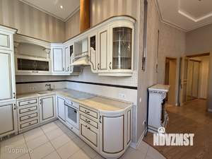 3-к квартира, вторичка, 74м2, 1/8 этаж