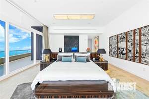 4-к квартира, вторичка, 240м2, 10/11 этаж