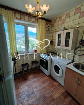 2-к квартира, вторичка, 56м2, 3/5 этаж