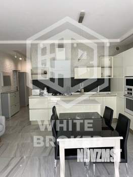 4-к квартира, вторичка, 148м2, 1/2 этаж