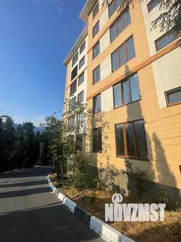 Студия квартира, вторичка, 35м2, 1/6 этаж