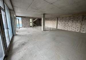 4-к квартира, вторичка, 108м2, 2/4 этаж