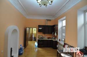 4-к квартира, вторичка, 133м2, 3/3 этаж