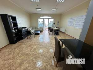 2-к квартира, вторичка, 63м2, 1/6 этаж