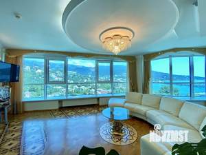 3-к квартира, вторичка, 95м2, 11/15 этаж