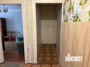 2-к квартира, вторичка, 43м2, 1/4 этаж