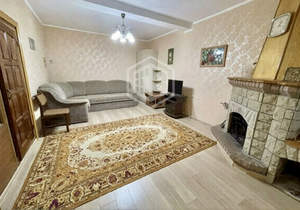 3-к квартира, вторичка, 86м2, 1/2 этаж