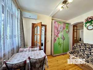 2-к квартира, вторичка, 74м2, 1/2 этаж