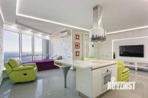 2-к квартира, вторичка, 77м2, 14/17 этаж