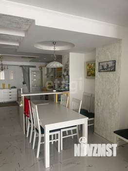 3-к квартира, вторичка, 158м2, 1/5 этаж