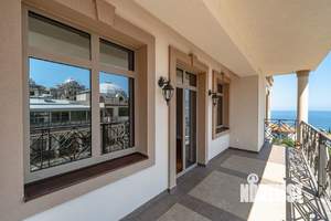 3-к квартира, вторичка, 128м2, 3/8 этаж