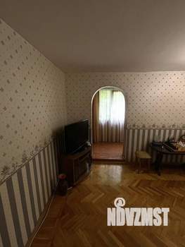 2-к квартира, вторичка, 54м2, 1/5 этаж