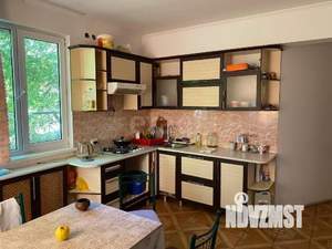 6-к квартира, вторичка, 192м2, 1/3 этаж