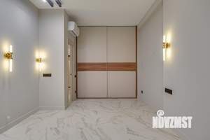 2-к квартира, вторичка, 95м2, 1/6 этаж