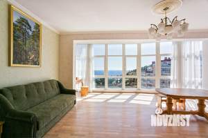 3-к квартира, вторичка, 104м2, 3/11 этаж