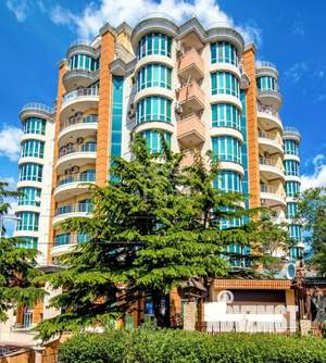 3-к квартира, вторичка, 135м2, 4/8 этаж