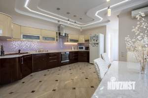 4-к квартира, вторичка, 182м2, 4/8 этаж