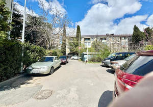 2-к квартира, вторичка, 62м2, 1/9 этаж