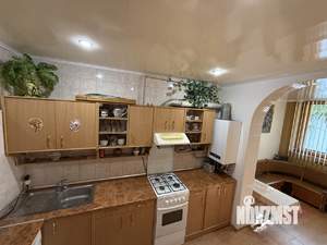 3-к квартира, вторичка, 74м2, 1/2 этаж