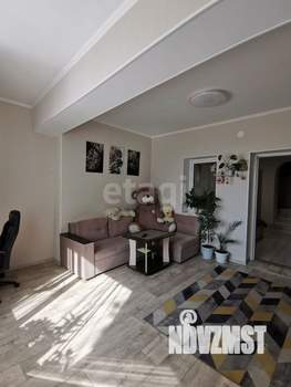 2-к квартира, вторичка, 61м2, 1/4 этаж