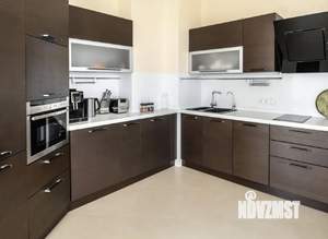 5-к квартира, вторичка, 200м2, 4/8 этаж
