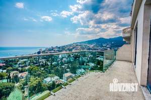 3-к квартира, вторичка, 81м2, 1/8 этаж