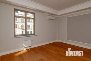 2-к квартира, вторичка, 133м2, 2/8 этаж