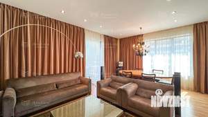 2-к квартира, вторичка, 76м2, 4/10 этаж