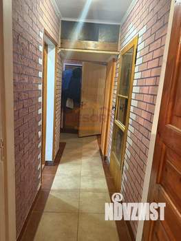 2-к квартира, вторичка, 54м2, 1/1 этаж