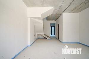 3-к квартира, вторичка, 211м2, 3/5 этаж