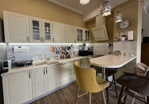 4-к квартира, вторичка, 142м2, 9/9 этаж