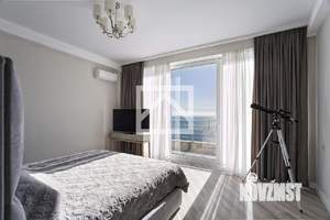 3-к квартира, вторичка, 307м2, 8/8 этаж