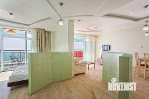 Студия квартира, вторичка, 72м2, 8/20 этаж