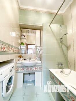 2-к квартира, вторичка, 82м2, 2/2 этаж