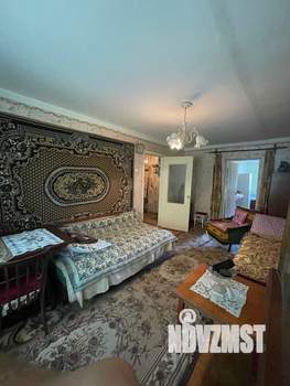 2-к квартира, вторичка, 43м2, 1/4 этаж