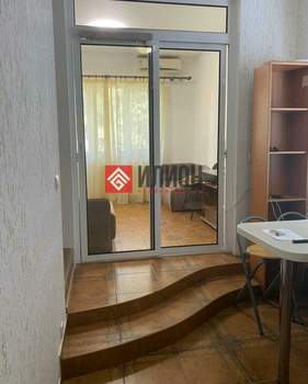 3-к квартира, вторичка, 141м2, 2/2 этаж