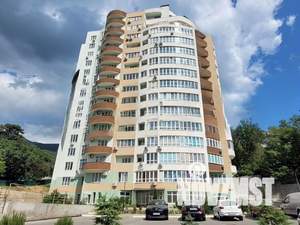 3-к квартира, вторичка, 130м2, 14/14 этаж