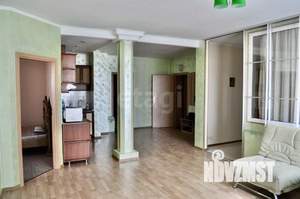 3-к квартира, вторичка, 91м2, 1/1 этаж