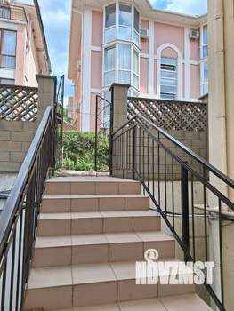 2-к квартира, вторичка, 49м2, 1/4 этаж