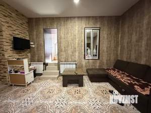 3-к квартира, вторичка, 90м2, 1/2 этаж