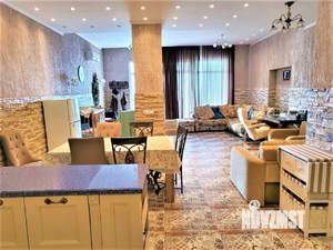 3-к квартира, вторичка, 90м2, 1/4 этаж